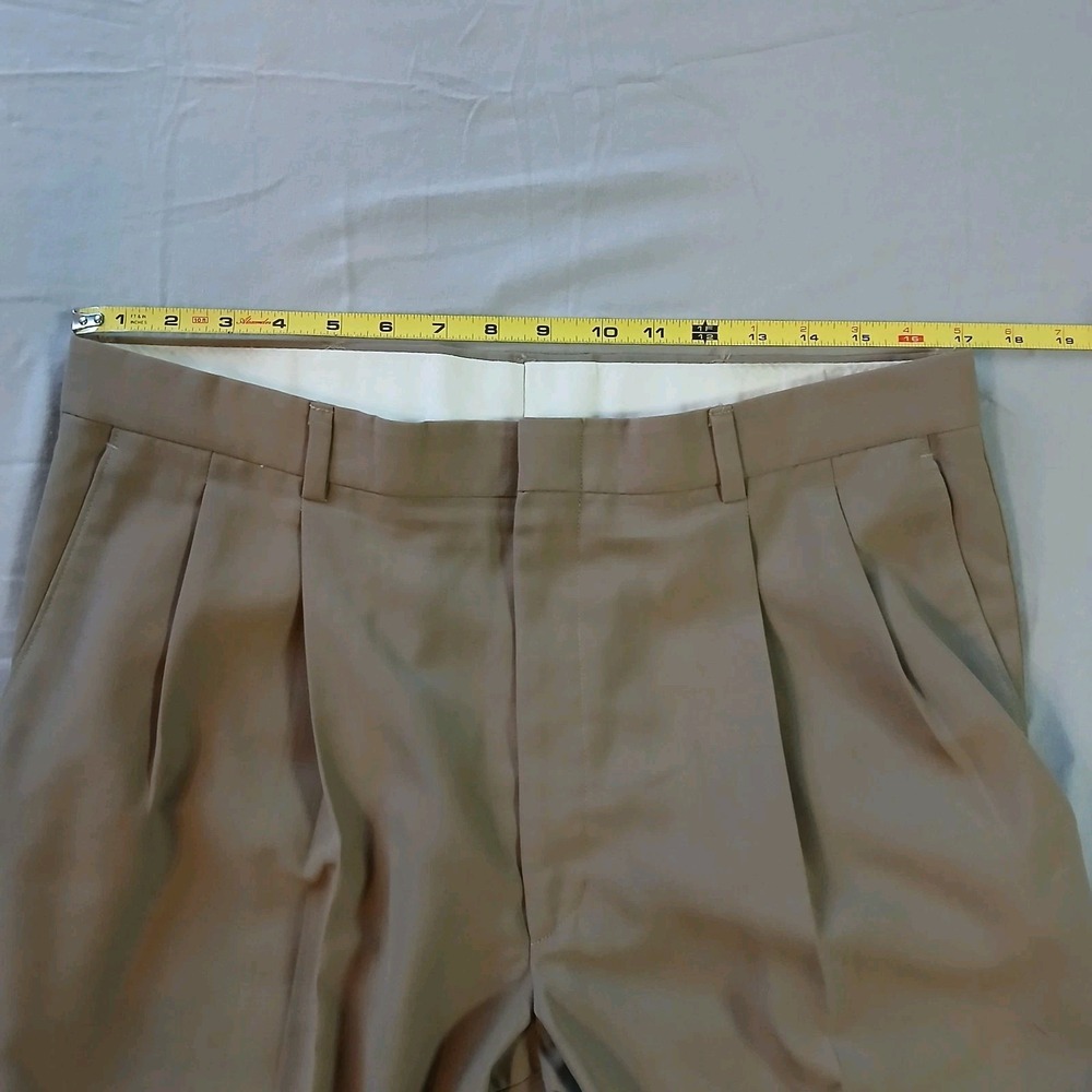 Haggar Dress Pants Gentleman's Fit Khaki Pleated 36x30 Polyester Wool Blend - Picture 3 of 10